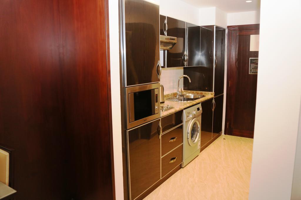 Al Faris 1 Hotel Apartments Dubai Esterno foto
