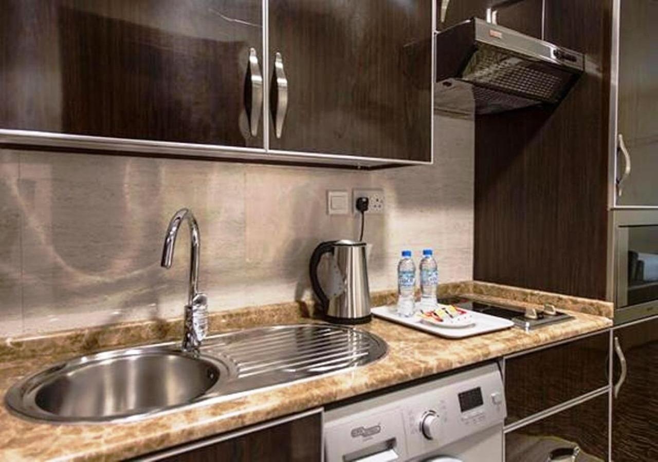 Al Faris 1 Hotel Apartments Dubai Esterno foto