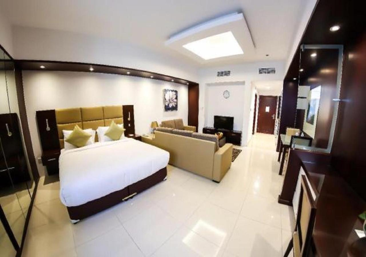 Al Faris 1 Hotel Apartments Dubai Esterno foto