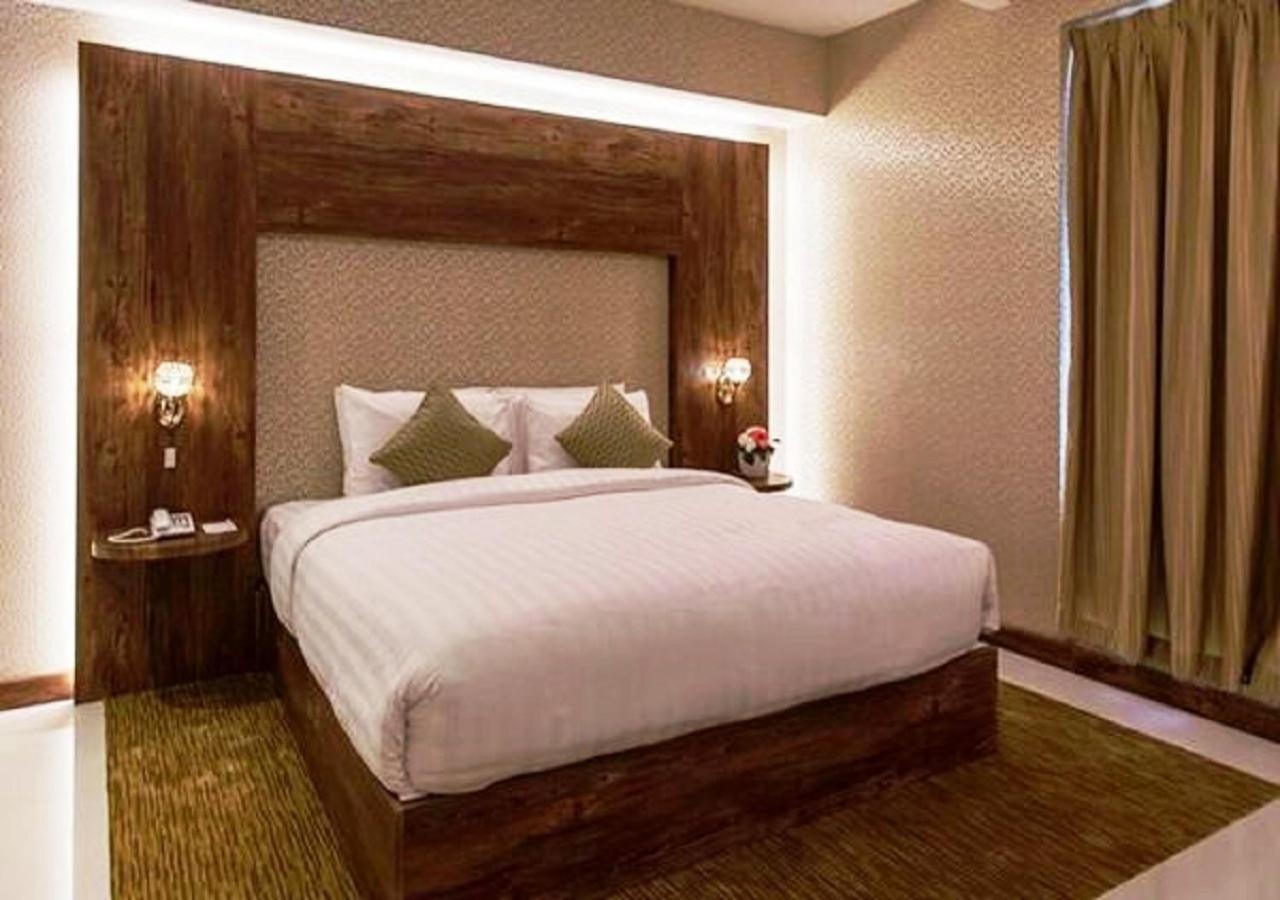 Al Faris 1 Hotel Apartments Dubai Esterno foto