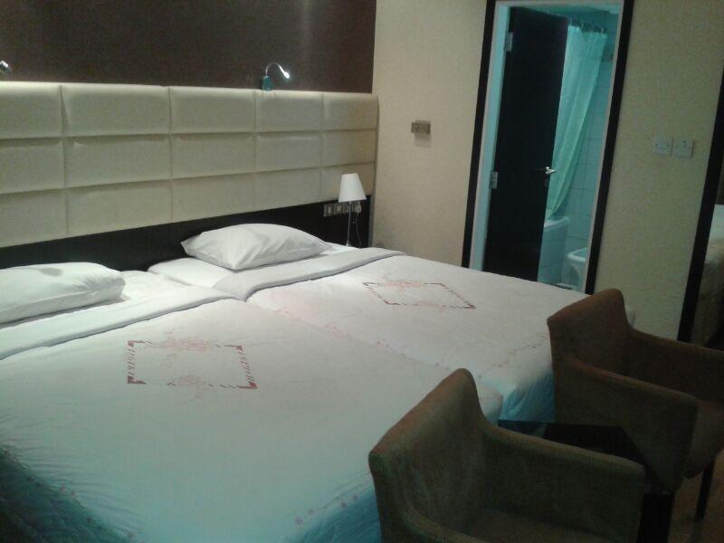 Al Faris 1 Hotel Apartments Dubai Esterno foto